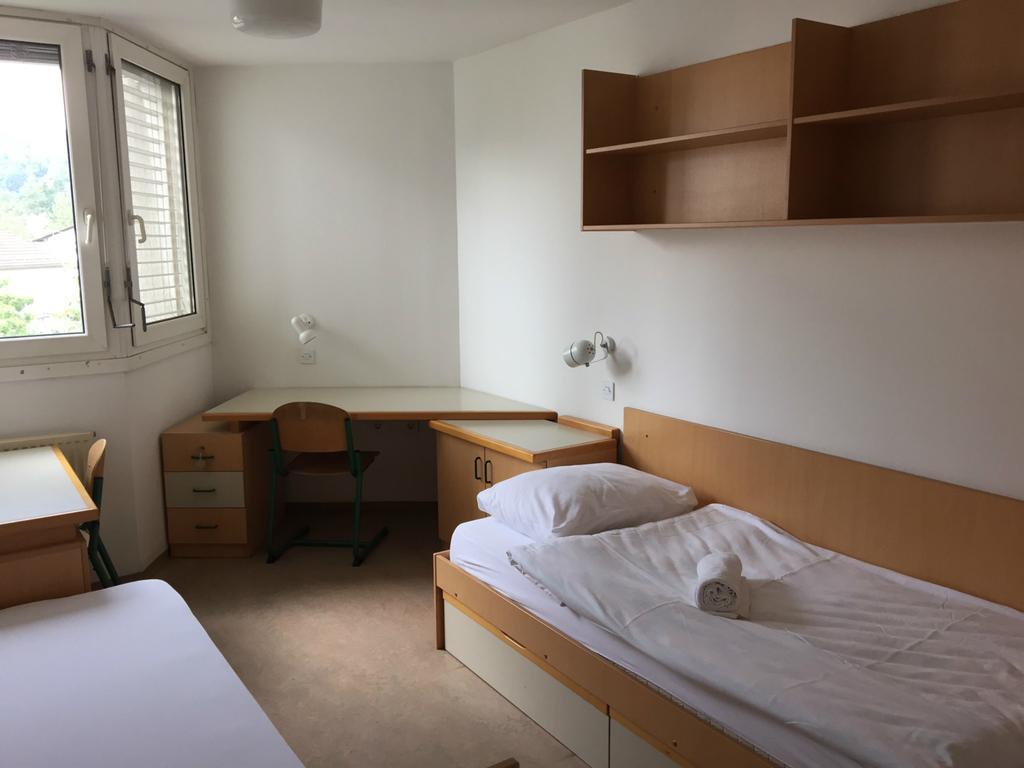 Summer Residence Hostel ลูบลิยานา ภายนอก รูปภาพ