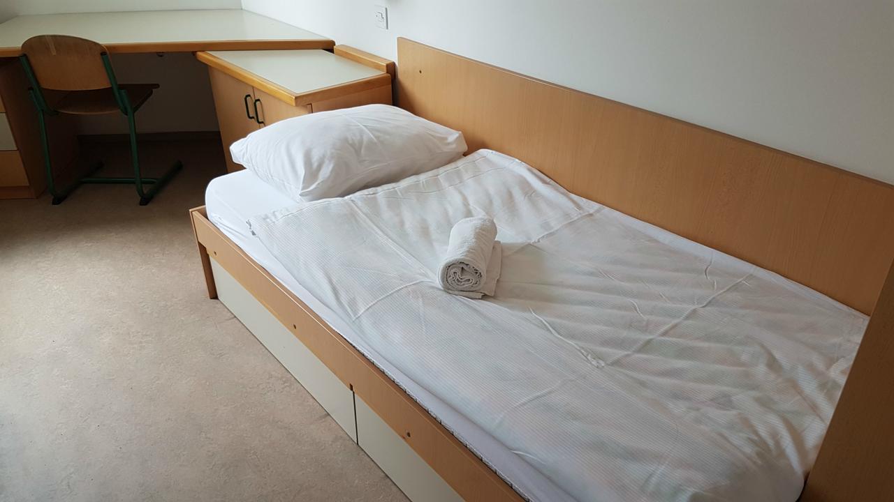 Summer Residence Hostel ลูบลิยานา ภายนอก รูปภาพ